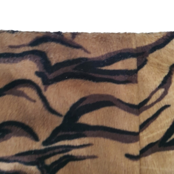 Table Eight Fur Tiger Print Skirt Size 12 - Picture 2 of 14